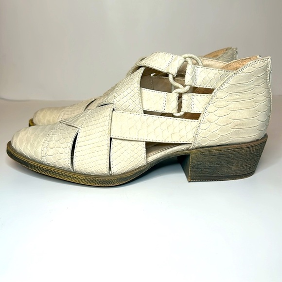 Coconuts by Matisse Lux Shootie Womens Shoes Size 9 Back Zip Side Ties Snakeskin - Picture 4 of 14